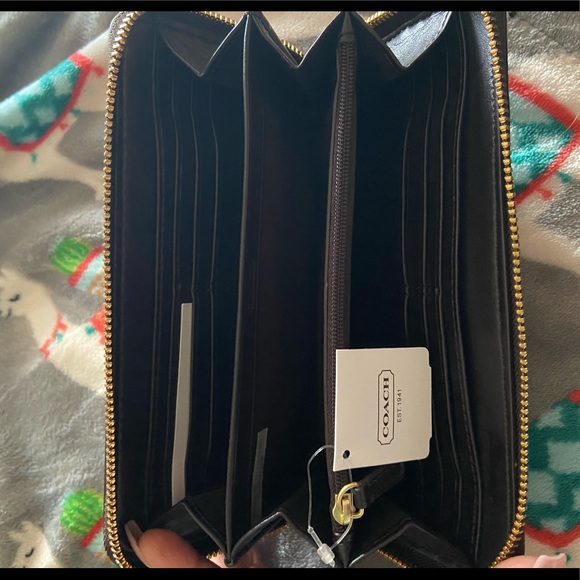 Coach Wallet - Picture 3 of 5